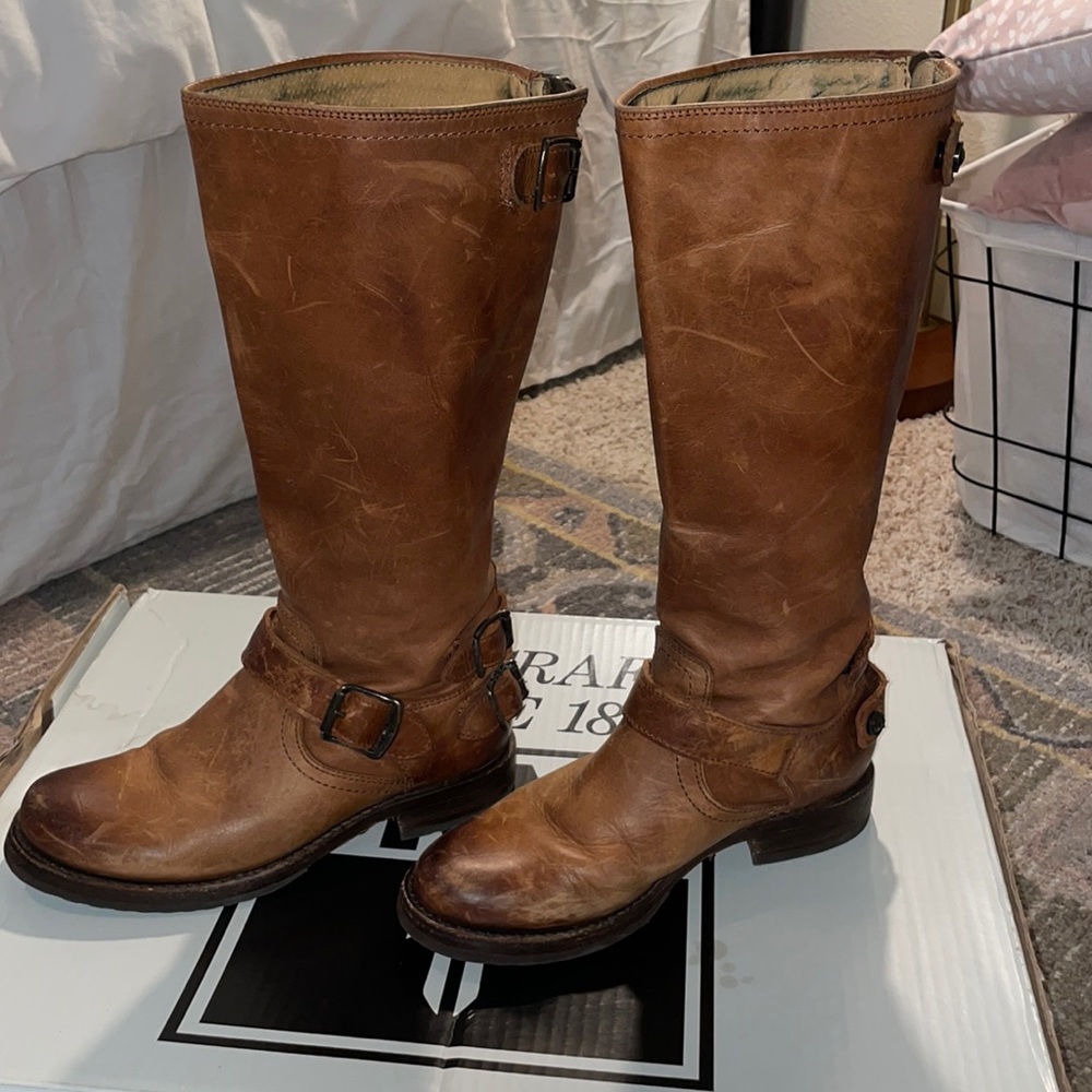 Frye Veronica Back Zip Boots